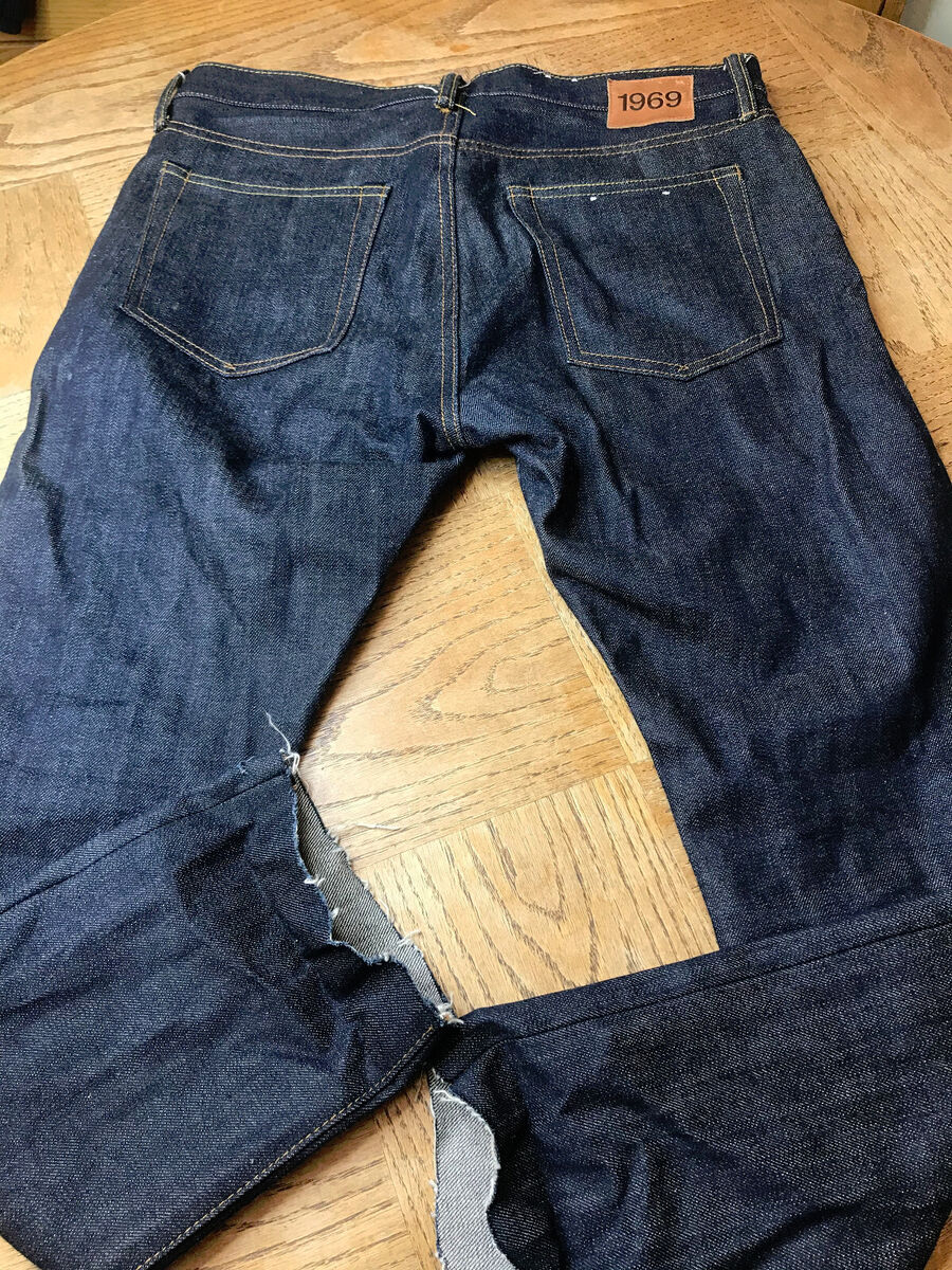 GAP 1969 Japanese Selvedge Denim Jeans unwashed 31x26 GAP 1969 Japanese Selvedge Denim Jeans unwashed 31x26