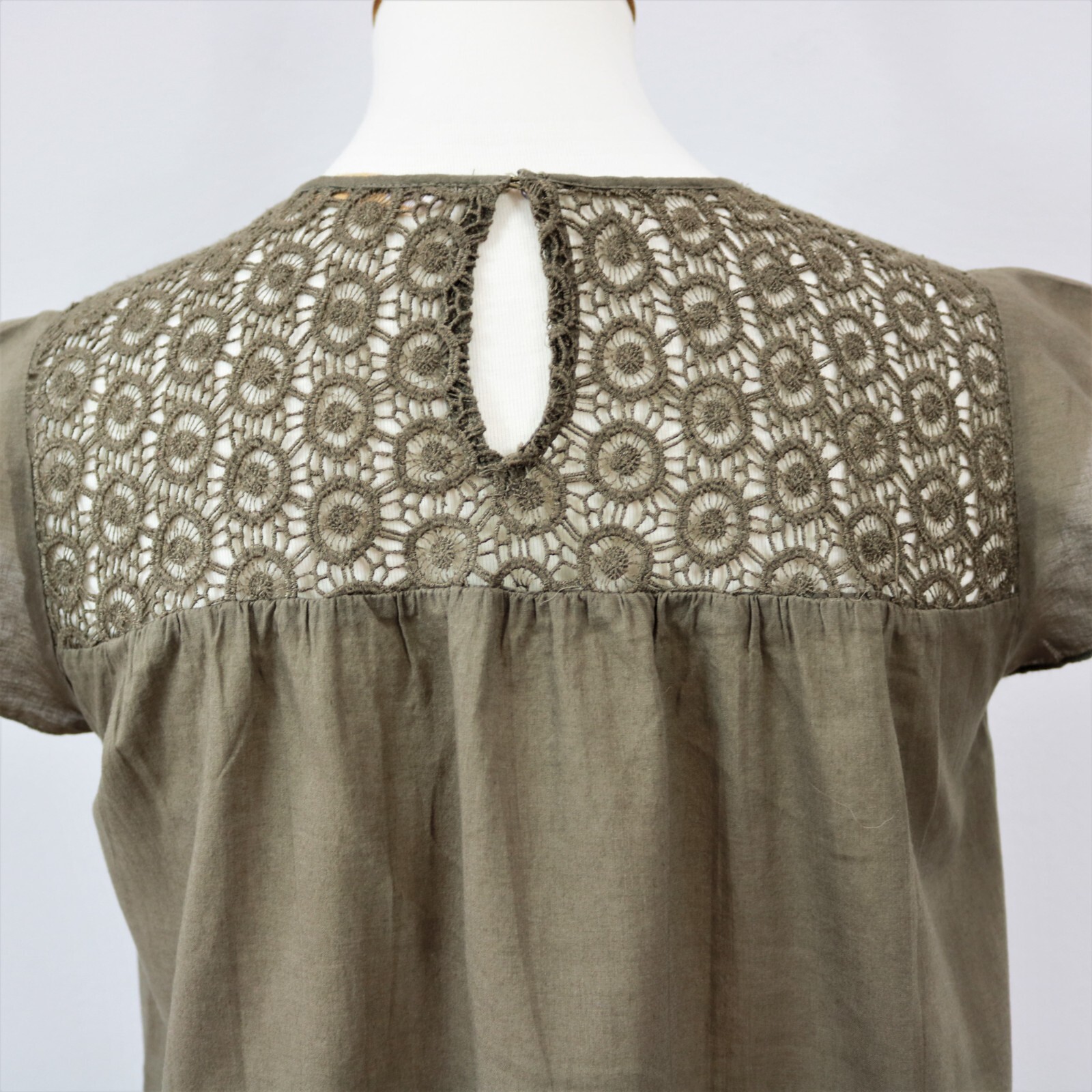 Zara Basic Olive Green Crochet Flutter Sleeve Lin… - image 10