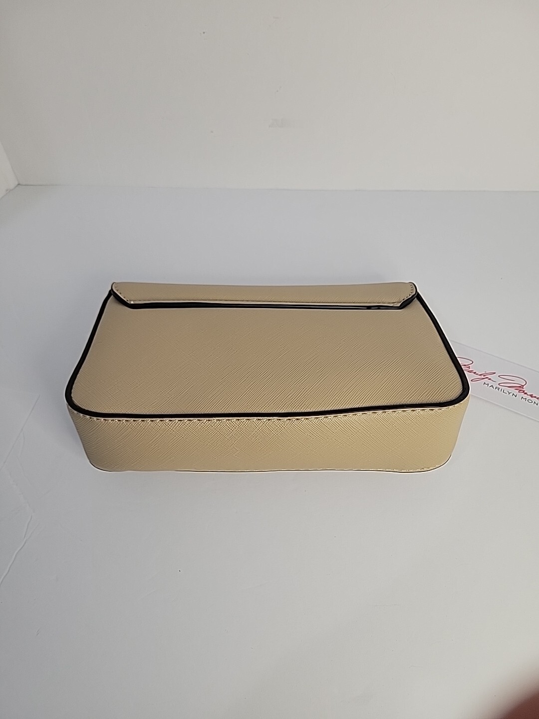 Picture 5 of 6