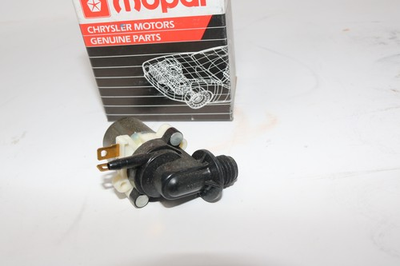 #ad 4708071 NEW OEM 1992 1996 DODGE VIPER RT 10 GTS WINDSHIELD WASHER PUMP $14.99