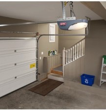 Genie 3042-TKH SilentMax 1000 Belt Drive 3/4 HPc Garage Door Opener Genie 3042-TKH SilentMax 1000 Belt Drive 3/4 HPc Garage Door Opener