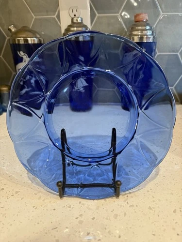 Hazel Atlas Newport Hairpin Cobalt Blue 8 1/4" Luncheon plate Depression Glass