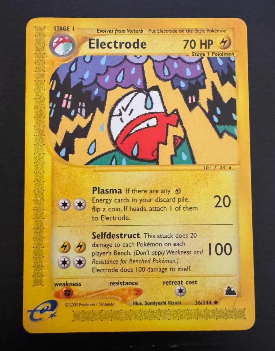 Electrode 36/144 Skyridge  - Lightly Played - Pokemon TCG