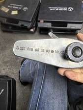 Mercedes-Benz OEM 221589003300 Ball Joint Puller Extractor Special Service Tool