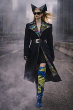 1960s Virgin Wool Coat Vintage 36/38 Black Large Collar Multicoloured Lining