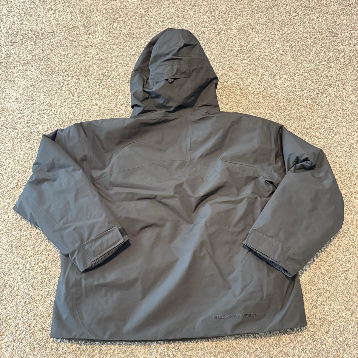 Nike ACG Storm-Fit 'Skull Peak' Black Full Zip Jacket, Size medium