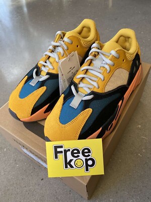 Wave Runner Sneakers Yeezy 700 Tan Adidas Yeezy Boost 700 Wave