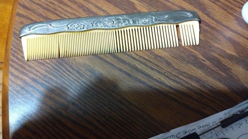  Silver/Metal Spined Comb Styling Plastic Comb 