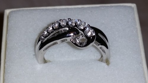 *ELEGANT&SEXY* Kay Jewelers Sterling Silver 8 Lab Created Sapphire Ring (Size 7) - Picture 5 of 6