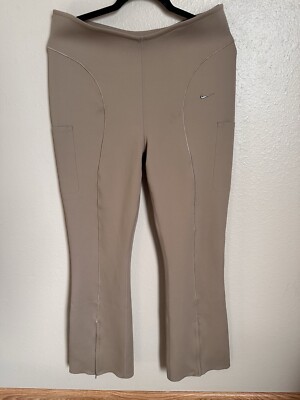 Nike Womens Training Leggings Size XL Tan Compression FN2784-247