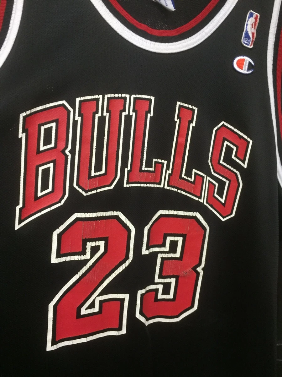 The Bulls are not fans of the black jerseys or sleeves