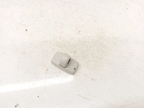 Sun visor clip