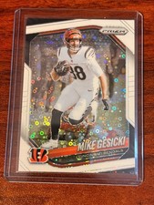 2025 Panini Prizm Mike Gesicki White Disco 
