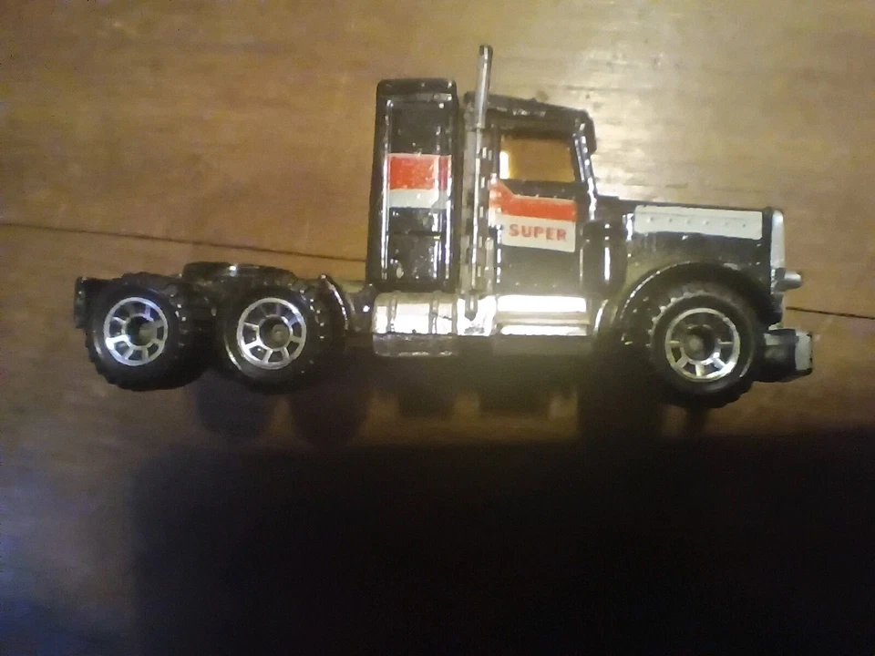1981 Matchbox Peterbuilt Supergas Convoy. - Image 3 of 4