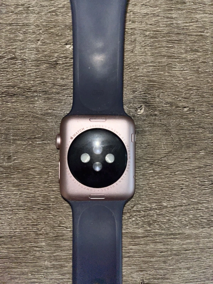 Apple Aluminium Case Sport Band 42mm Smartwatch - Rose Gold - Image 4 of 4