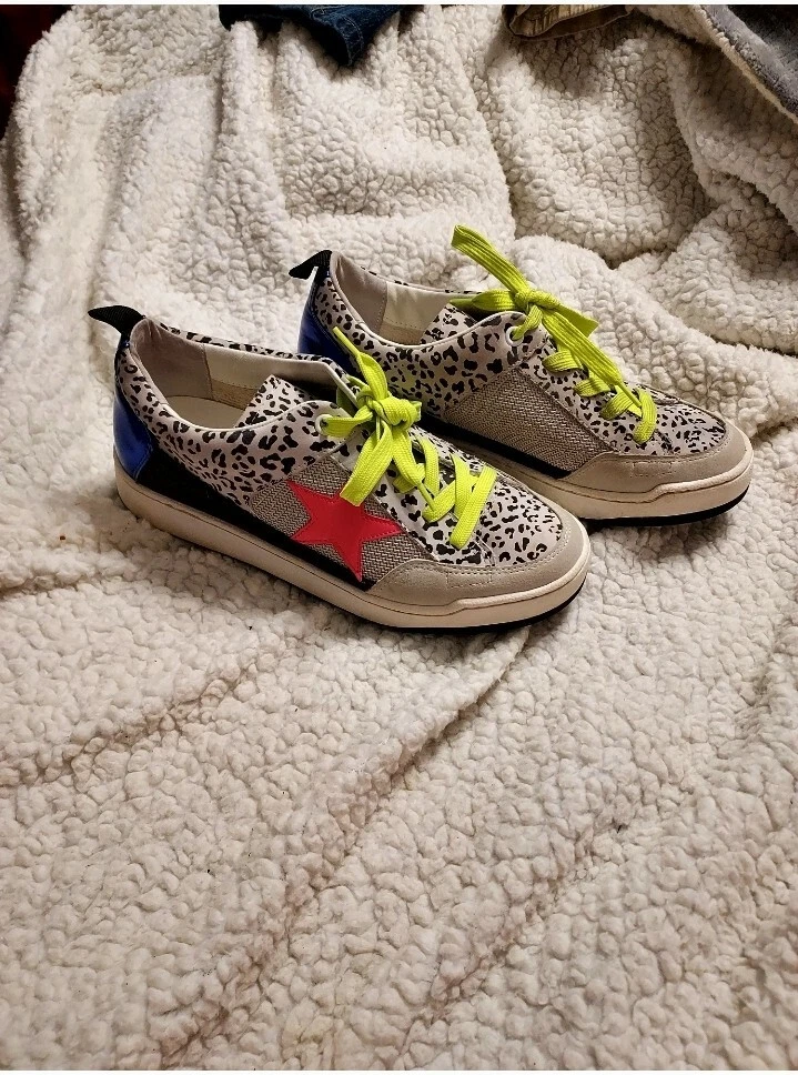 Steve madden acorn lace up sales