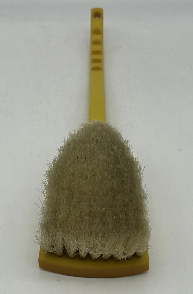 Cepillo de tocador Art Deco amarillo baquelita estilo egipcio Foto 2 de 4