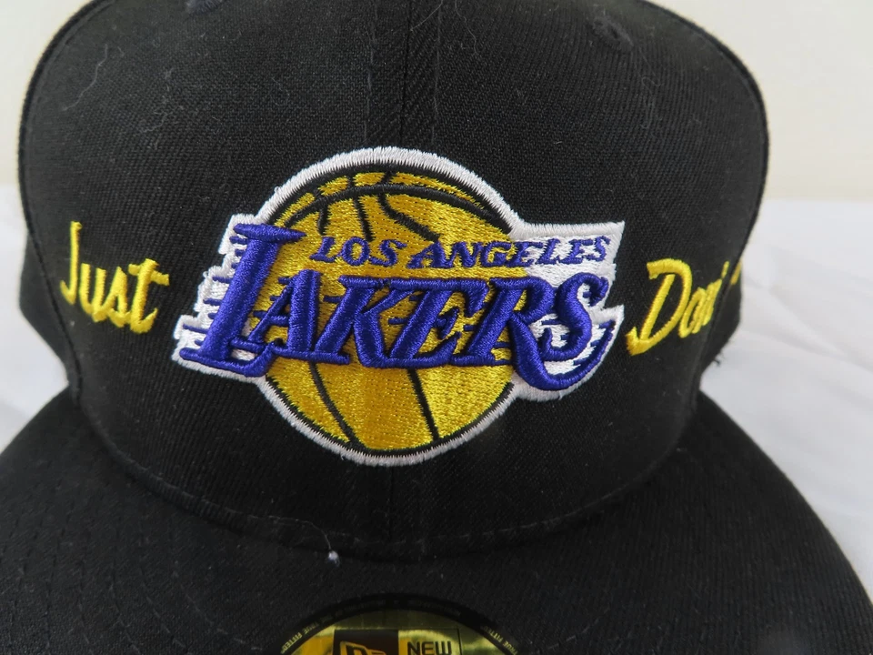 Gorra ajustada Los Angeles Lakers 7 3/4 negra dorada Just Don baloncesto nueva era Foto 2 de 4
