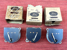 3-nos 1946-1947 Ford Super Deluxe Dash Gauges Oil Temp Fuel 51a-10883b