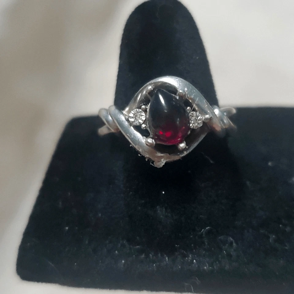 Vintage Natural Garnet Diamond Ring Sterling Silver size 7 - Image 2 of 4