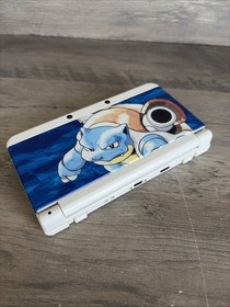 New Nintendo 3DS &ndash; Rare Blastoise Pok&eacute;mon Faceplates + Charger Works Great