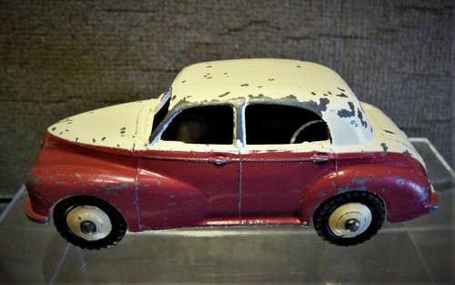 DINKY TOYS 159 Morris Oxford 1954 SEDAN Two Tone 1/43 Diecast. UN restored. - Picture 2 of 6