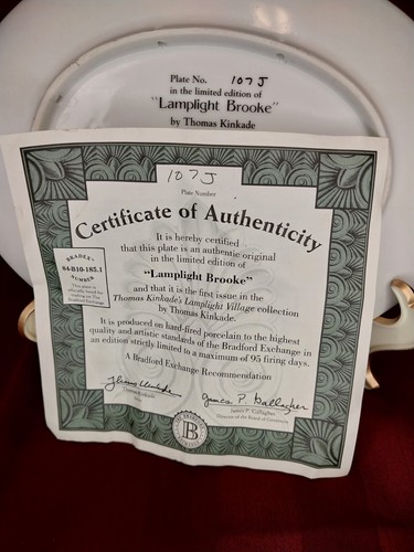 Thomas Kinkade's Lamplight Village Collector Plate Lamplight Brooke 1st Issue - Picture 3 of 5