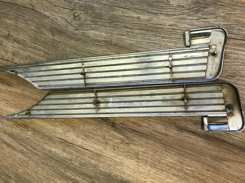 Pontiac Acadian Beaumont 1964 usado GM guardabarros delantero molduras molduras molduras OEM Foto 4 de 4