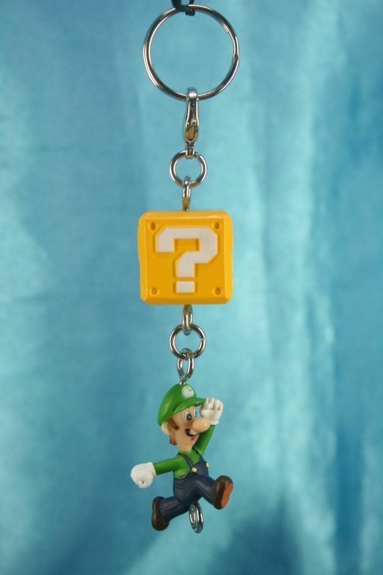 Bandai Super Mario Bros DX Mini Charm Zipper Pull Figure Symbol Block Luigi