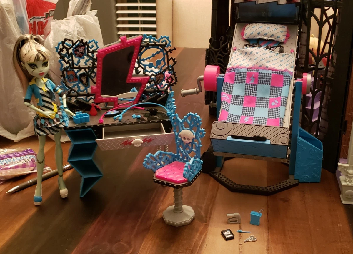 Monster high sale bedroom set