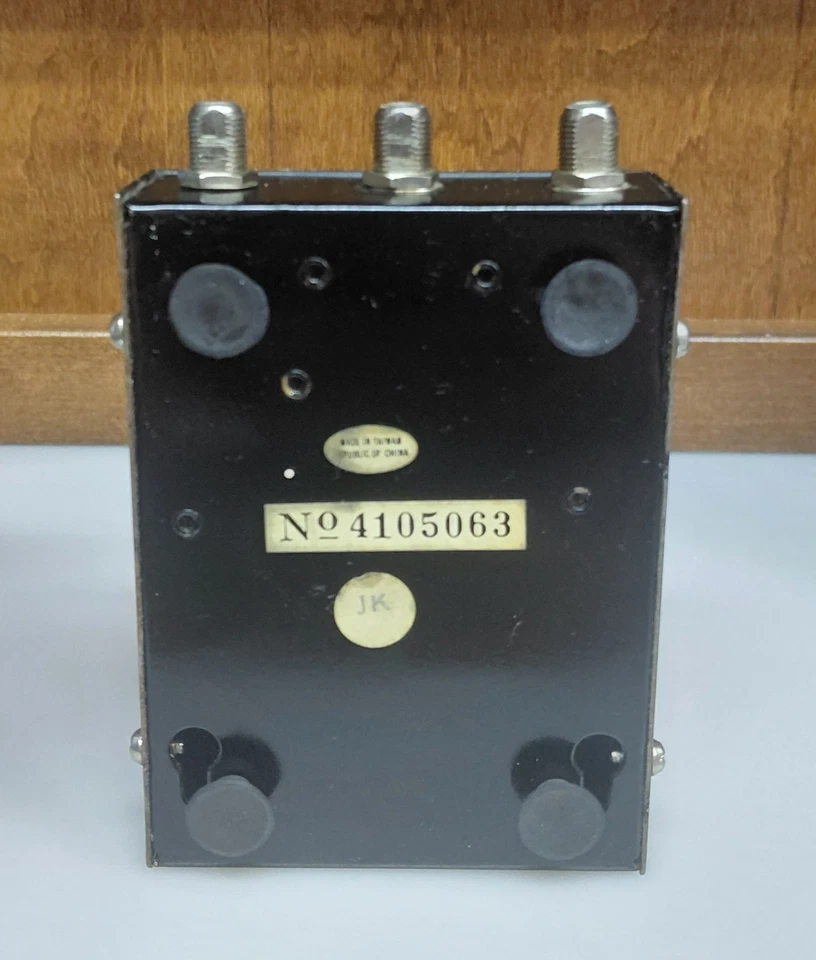  Signal Combiner Vintage AIM 15-5883 Antenna TV Channel Great Condition  - Image 2 of 2