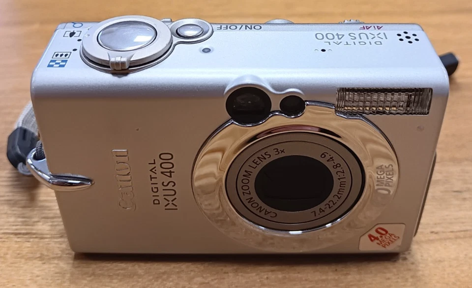 Canon IXUS 400 - 4 MP Digital Camera & Charger (Used - Boxed) - Image 2 of 4