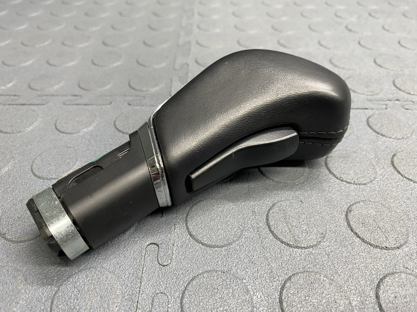 14+ Maserati Quattroporte Auto Transmission Floor Gear Shifter Lever Knob