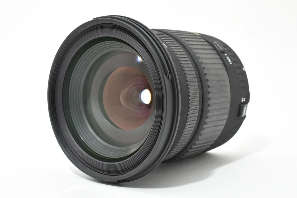 [Near MINT]  Sigma 17-70mm f/2.8-4 DC Lens for Canon EF Mount 2655293 - Image 3 of 4