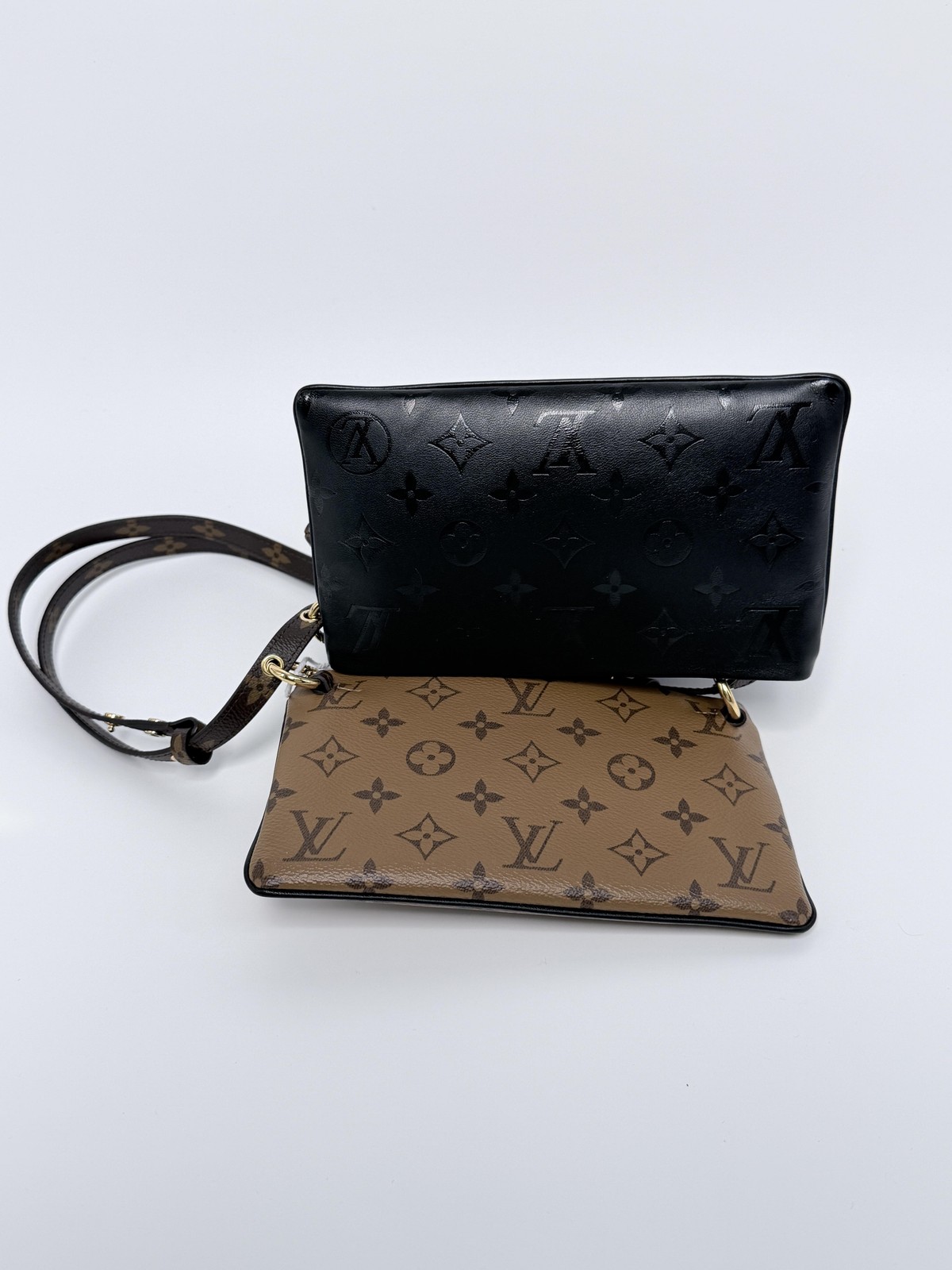 Louis Vuitton Monogram Reverse Pouch Crossbody Ba… - image 5