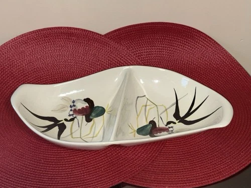 Vintage Red Wing USA Pottery Capistrano Swallow Birds Divided Serving Dish 14"