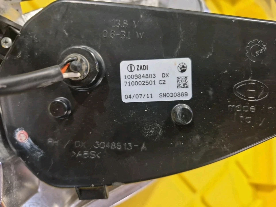 10-19  Can Am Spyder RT-S SE6 Right Rear Taillight Turn Signal Light Lamp Lens - Image 4 of 4