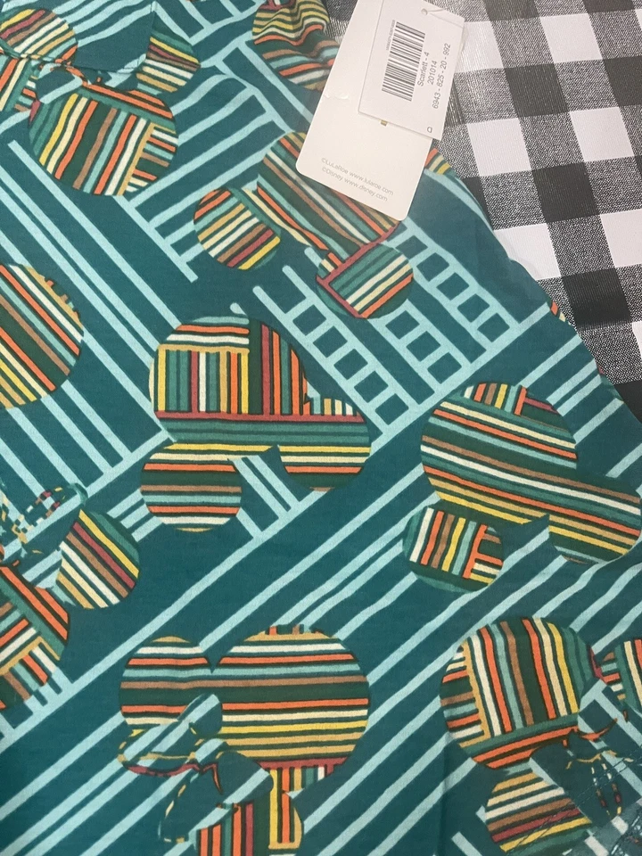 LuLaRoe Scarlett Swing Dress Size 4 Disney teal green mickey mouse NWT - Imagem 3 de 4