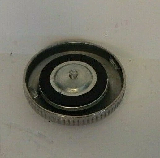 Nueva tapa de combustible de gasolina MG MGB 1970-1974 y 1976-1980 y Midget de 1970-1974 y 1976+ Foto 3 de 4