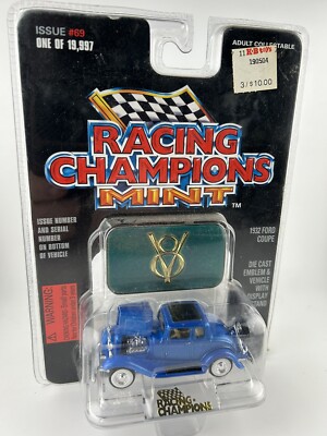 Racing Champions 1997 MINT Motor Trend Magazine #123- 1932 Ford Coupe - Blue