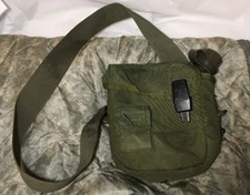 Genuine US Military Issue *** Canteen Cover 2qt. Olive Drab with Canteen VGC