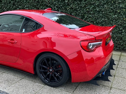Toyota GT86 / Subaru BRZ Boot lid / Trunk with Ducktail spoiler v8 - Picture 6 of 10