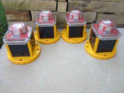 4x Flash Technology OL800 Solar Obstruction Light Red 60X NEEDS NEW BATTERY FAA
