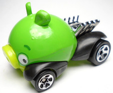 2012 HOT WHEELS HW ANGRY BIRDS MINION PIG GREEN 1:64 DIECAST 1 7/8" CAR W/ BLACK