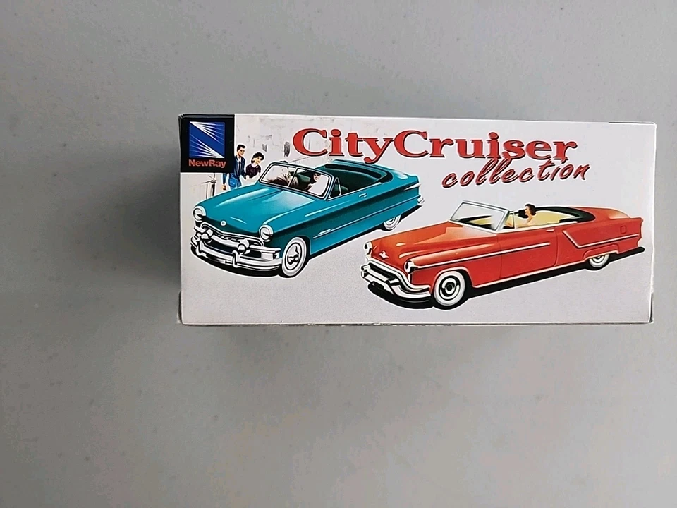 New-Ray 1957 Chevrolet Corvette Convertible City Cruiser Collection Diecast 1:43 - Image 3 of 4