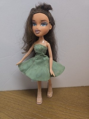 Bratz Formal Funk Dana Doll With Dress And Heels Lot