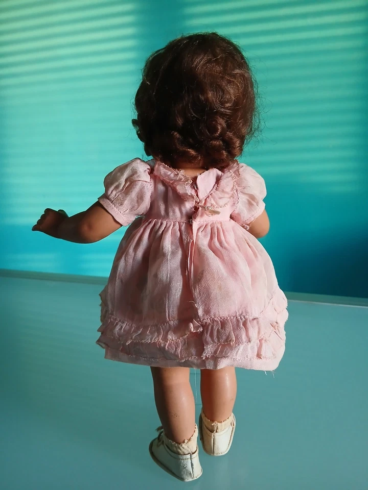 "FURGA" Bambola vintage, anni 50, celluloide, altezza 34 cm. - Immagine 4 di 4