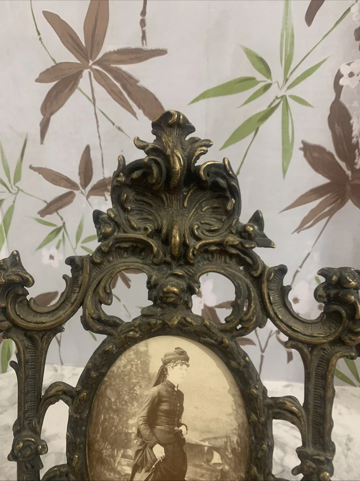 Marco de fotos de bronce antiguo caballete trasero estilo victoriano todo original Foto 2 de 4