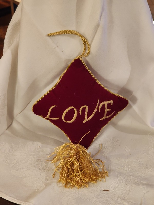 H88.  Christmas Ornament, Velvet Love Pillow, Red Gold Embroidered Tassel