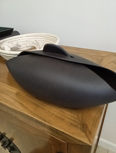 Lékué Bread Shaper . Used. in excellent condition.